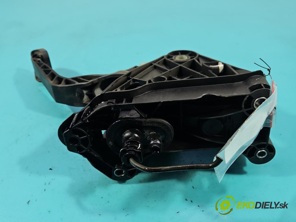 Skoda Octavia III 2013- 1.5 TSI 150 hp manual 110 kW 1498 cm3 5- pedály 5Q1721059HN