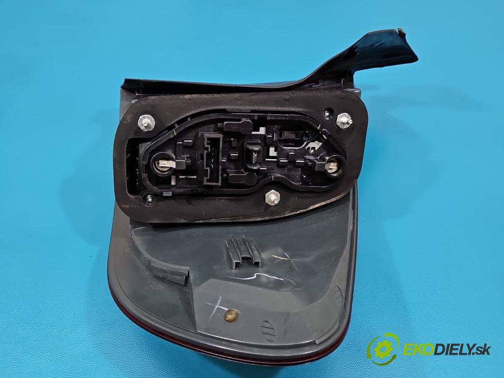 Bmw X5 E70 2006-2013 3.0d 245KM automatic 180 kW 2993 cm3 5- svetlo / reflektor zadné ľavé 7227789 (Kľučka dverí ostatné)