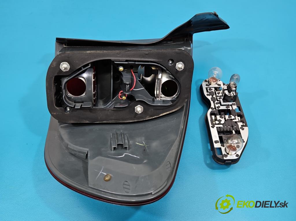 Bmw X5 E70 2006-2013 3.0d 245KM automatic 180 kW 2993 cm3 5- svetlo / reflektor zadné ľavé 7227789 (Kľučka dverí ostatné)