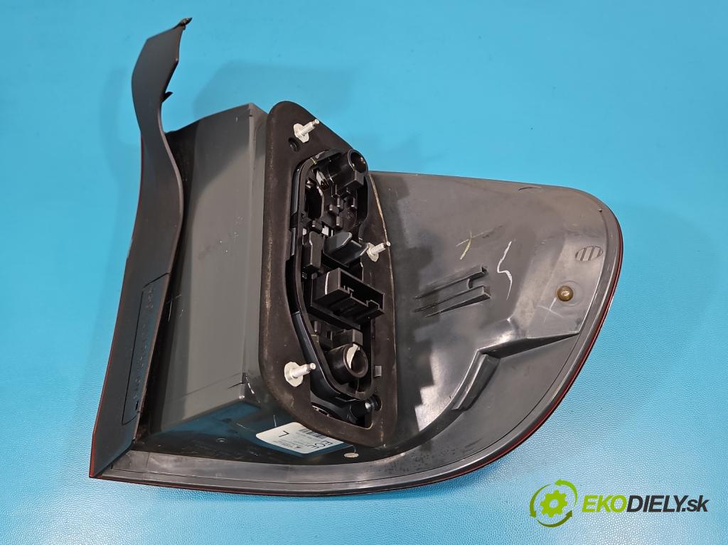 Bmw X5 E70 2006-2013 3.0d 245KM automatic 180 kW 2993 cm3 5- svetlo / reflektor zadné ľavé 7227789 (Kľučka dverí ostatné)