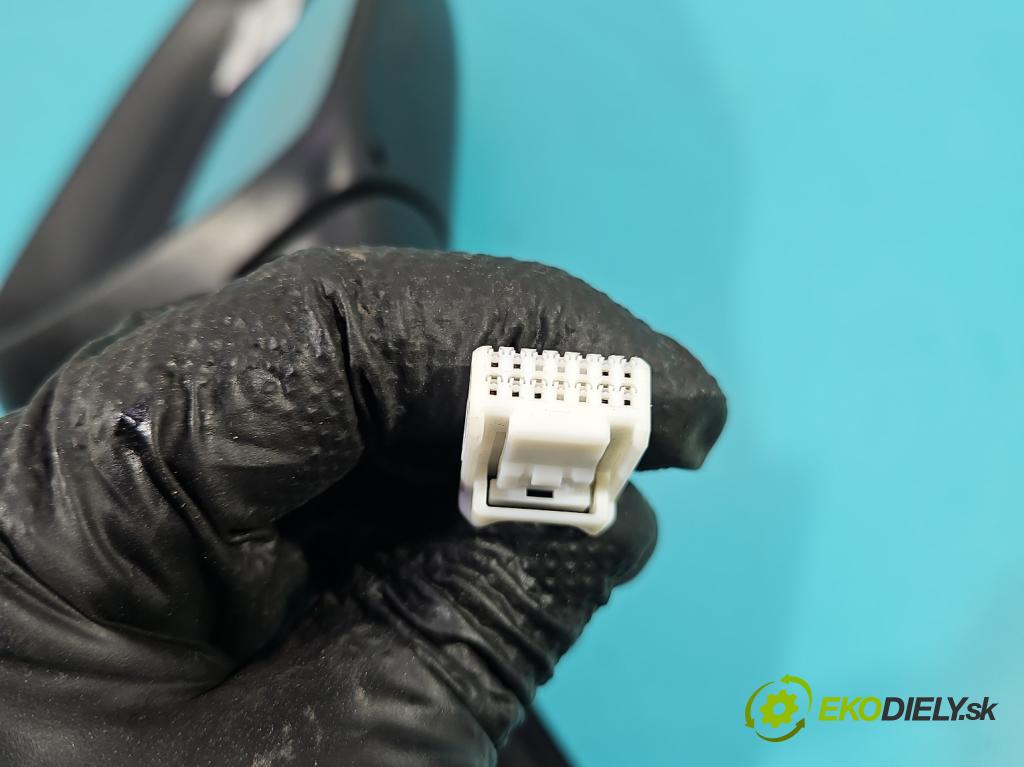 Toyota Auris II 2012-2018 1.8 16V 99 HP automatic 73 kW 1798 cm3 5- zrkadlo pravé  (Kľučka dverí ostatné)