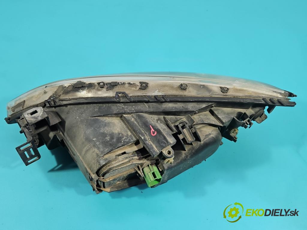 Ford Mondeo Mk3 2000-2007 2.0 tdci 116 HP manual 85 kW 1998 cm3 5- Reflektor: pravý 1S71-13005-AM (Svetlo predné pravé)