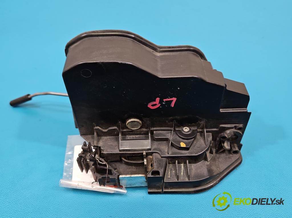 Bmw X5 E70 2006-2013 3.0d 245KM automatic 180 kW 2993 cm3 5- zámek přední levý 7202143