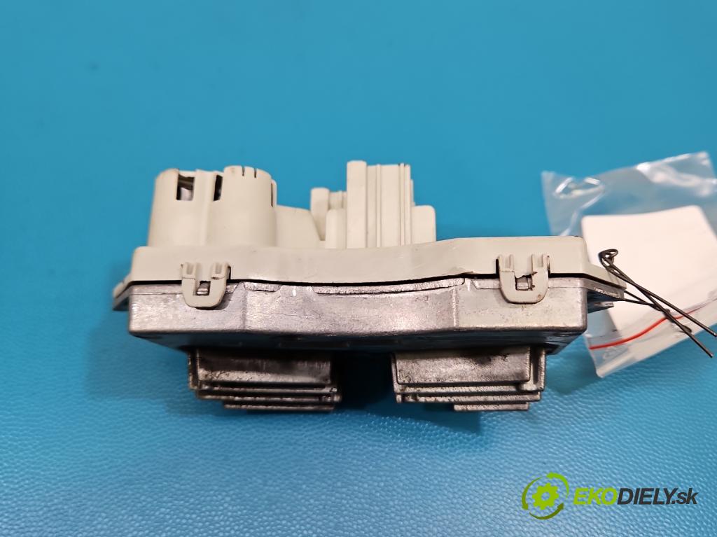 Bmw X5 E70 2006-2013 3.0d 245KM automatic 180 kW 2993 cm3 5- rezistor T1000664T