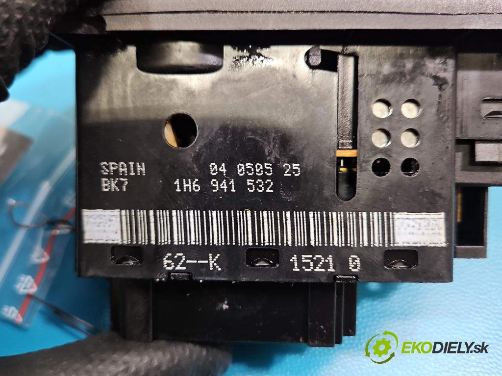 Vw Golf III 1991-1998 1.4 8V 60 HP manual 44 kW 1391 cm3 3- prepínač světla: na doska: 1H6941532