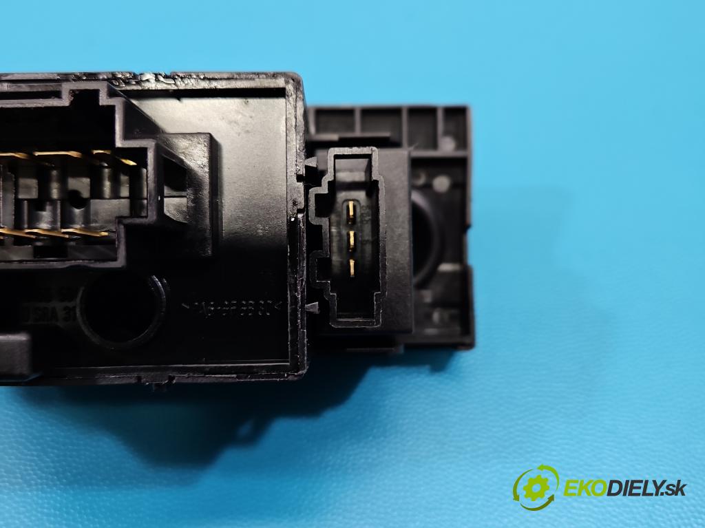 Vw Golf III 1991-1998 1.4 8V 60 HP manual 44 kW 1391 cm3 3- prepínač světla: na doska: 1H6941532