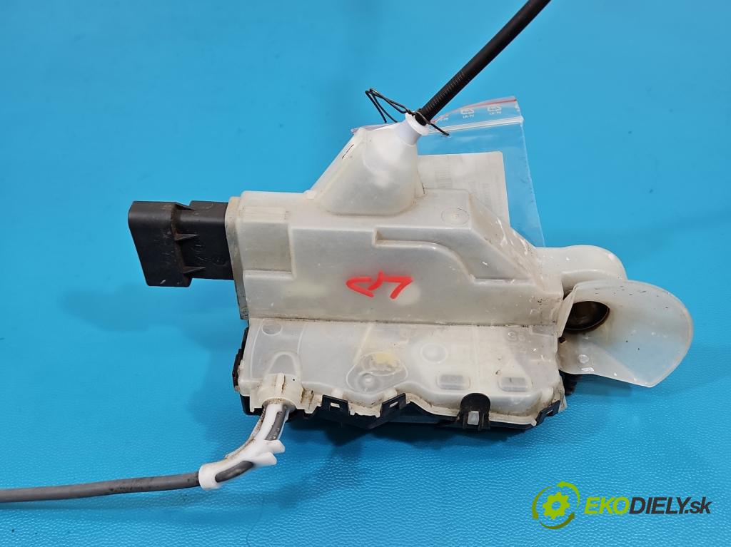 Citroen C3 III 2016-2024 1.2 12V 83 hp manual 61 kW 1199 cm3 5- zámek přední levý 16942935