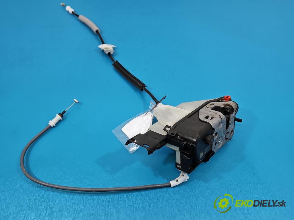 Citroen C3 III 2016-2024 1.2 12V 83 HP manual 61 kW 1199 cm3 5- zámok zadné pravý 123984