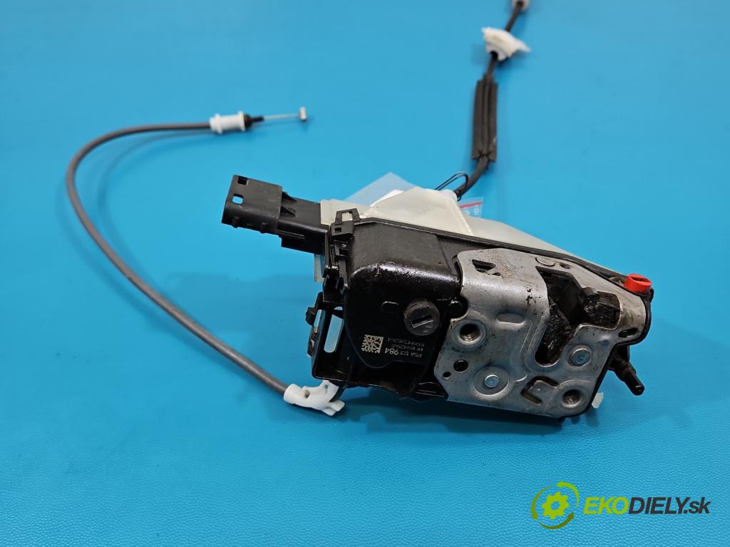 Citroen C3 III 2016-2024 1.2 12V 83 hp manual 61 kW 1199 cm3 5- zámek zadní pravý 123984