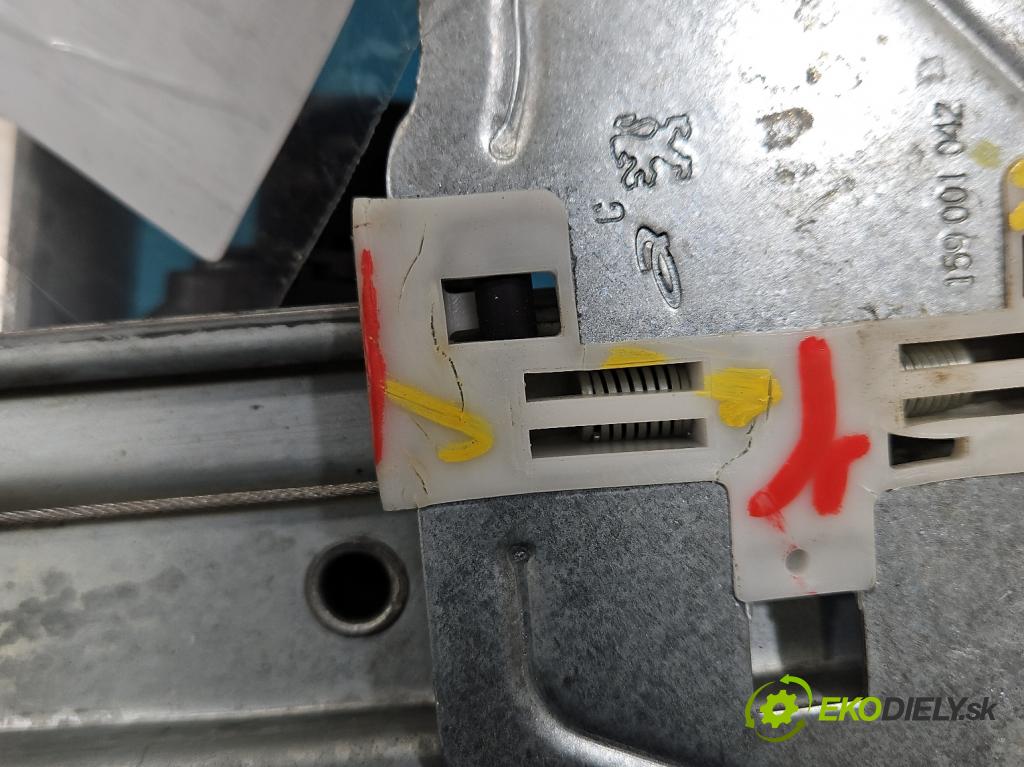 Citroen C3 III 2016-2024 1.2 12V 83 hp manual 61 kW 1199 cm3 5- mechanismus stahování přední levý 9829511880