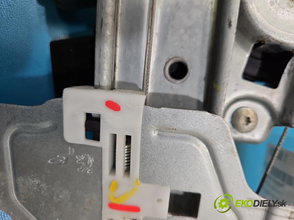 Citroen C3 III 2016-2024 1.2 12V 83 HP manual 61 kW 1199 cm3 5- mechanizmus okna predné pravý 9829511780