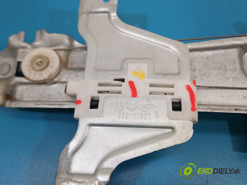 Citroen C3 III 2016-2024 1.2 12V 83 HP manual 61 kW 1199 cm3 5- mechanizmus okna zadné ľavý 9829512080