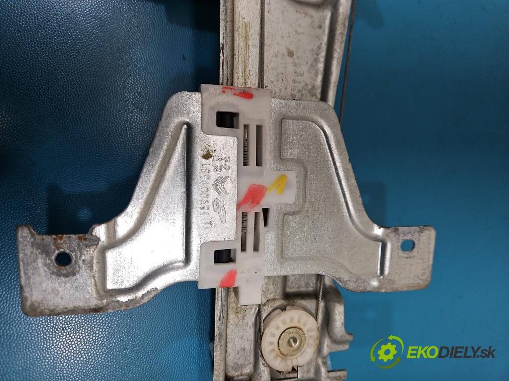 Citroen C3 III 2016-2024 1.2 12V 83 HP manual 61 kW 1199 cm3 5- mechanizmus okna zadné pravý 9829511980