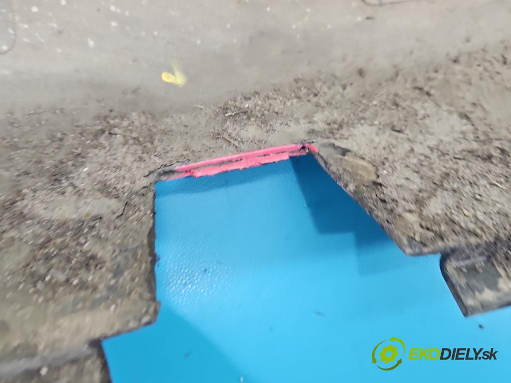 Citroen C3 III 2016-2024 1.2 12V 83 hp manual 61 kW 1199 cm3 5- lišta práh: pravé  (Prahová lišta)