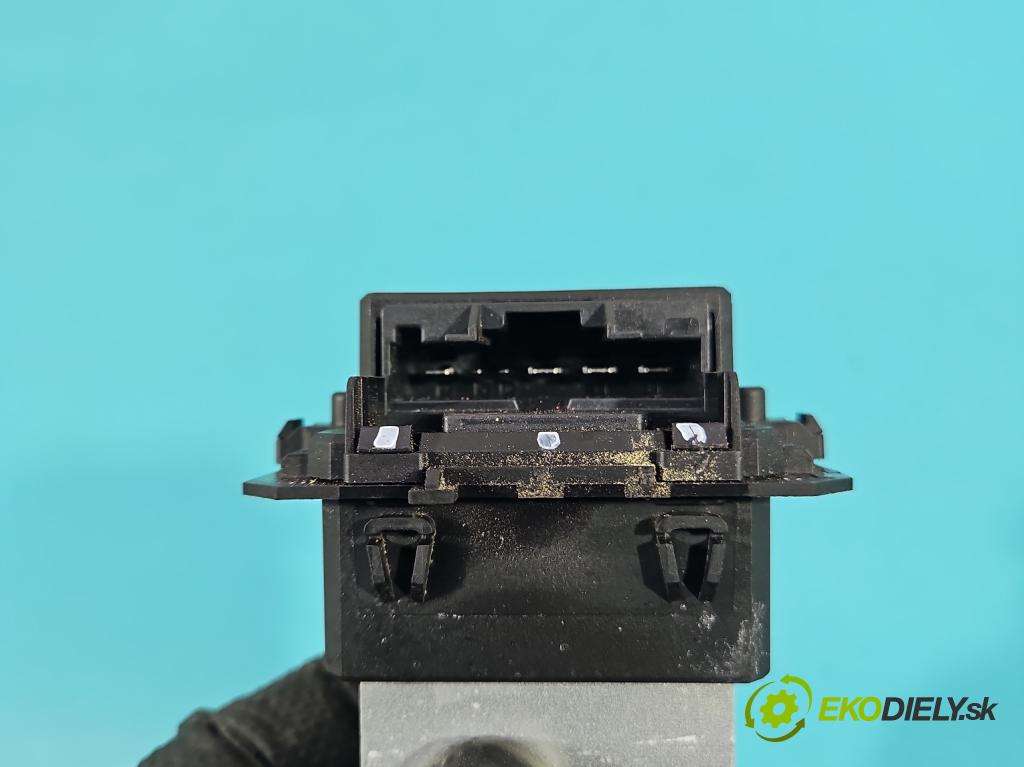 Citroen C3 III 2016-2024 1.2 12V 83 hp manual 61 kW 1199 cm3 5- rezistor 9286870-01