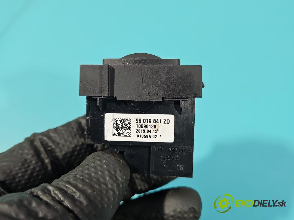 Citroen C3 III 2016-2024 1.2 12V 83 HP manual 61 kW 1199 cm3 5- prepínač ostatné 98019841ZD