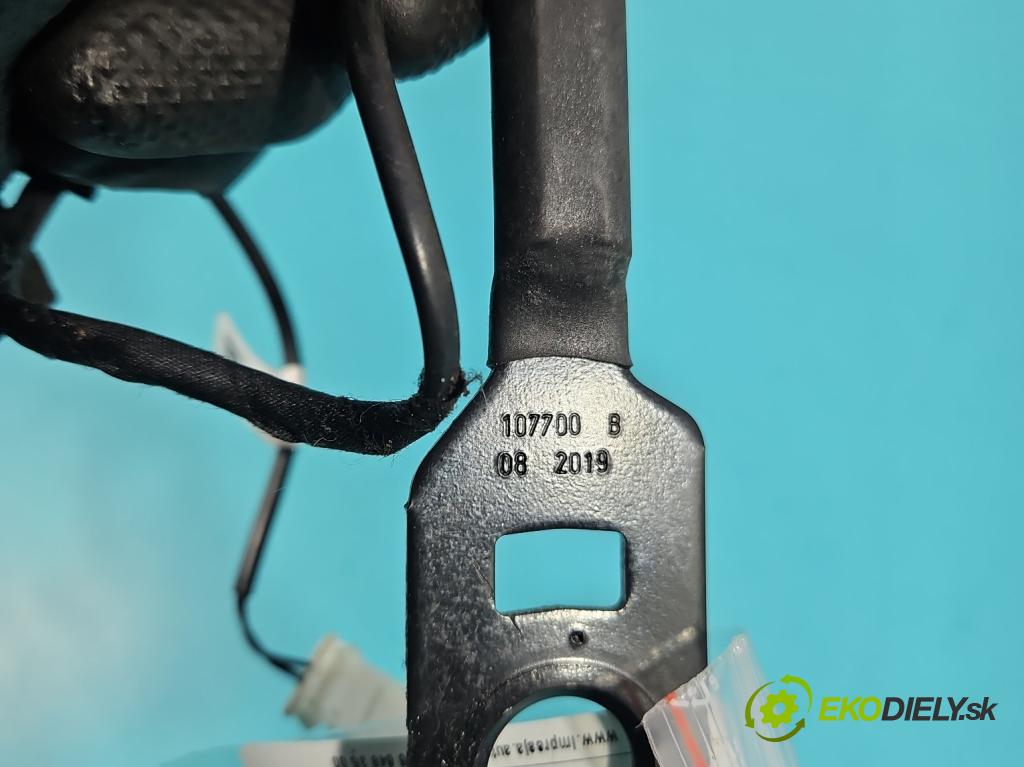 Citroen C3 III 2016-2024 1.2 12V 83 hp manual 61 kW 1199 cm3 5- stěna bezpečnost přední levý