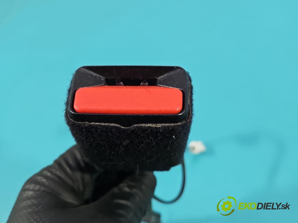 Citroen C3 III 2016-2024 1.2 12V 83 hp manual 61 kW 1199 cm3 5- stěna bezpečnost přední pravý