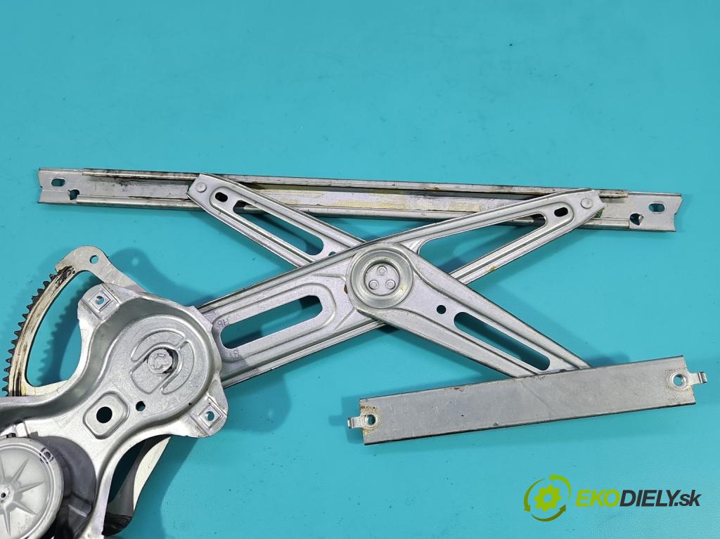 Toyota Auris II 2012-2018 1.8 16V 99 HP automatic 73 kW 1798 cm3 5- mechanizmus okna predné pravý 85710-02420-B