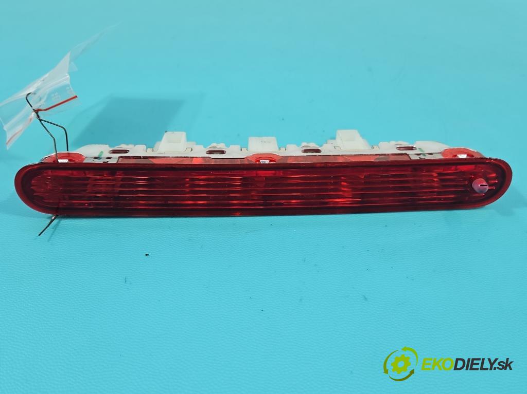 Citroen C3 III 2016-2024 1.2 12V 83 HP manual 61 kW 1199 cm3 5- světlo: stop: 9812257880