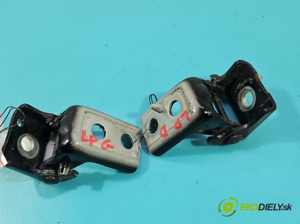 Citroen C3 III 2016-2024 1.2 12V 83 HP manual 61 kW 1199 cm3 5- Závěs: dvere predné ľavý