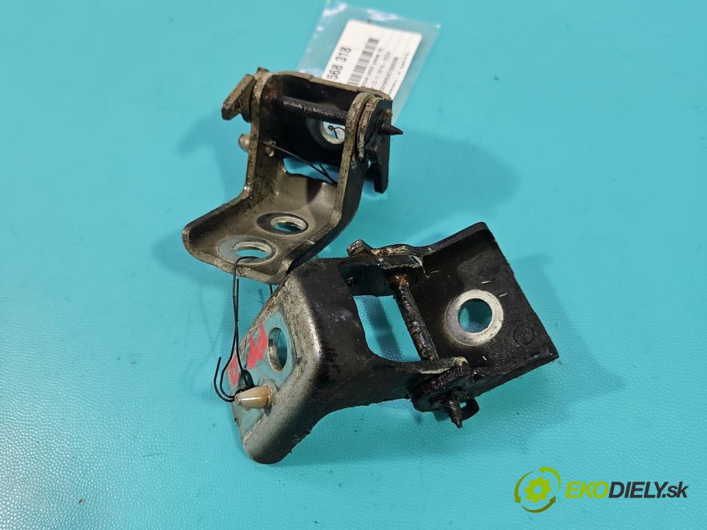 Citroen C3 III 2016-2024 1.2 12V 83 HP manual 61 kW 1199 cm3 5- Závěs: dvere predné pravý