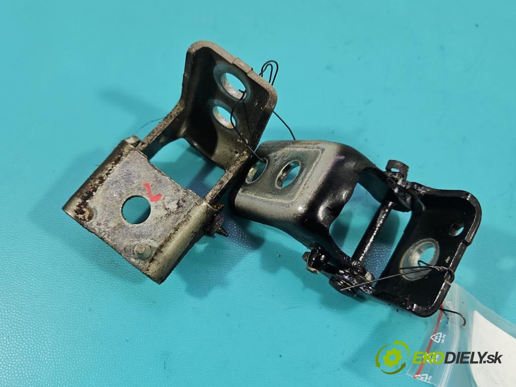 Citroen C3 III 2016-2024 1.2 12V 83 HP manual 61 kW 1199 cm3 5- Závěs: dvere predné pravý