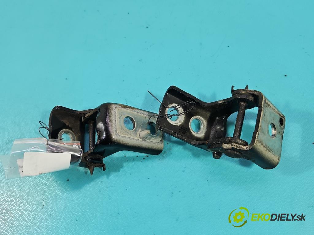 Citroen C3 III 2016-2024 1.2 12V 83 hp manual 61 kW 1199 cm3 5- Závěs: dveře zadní levý