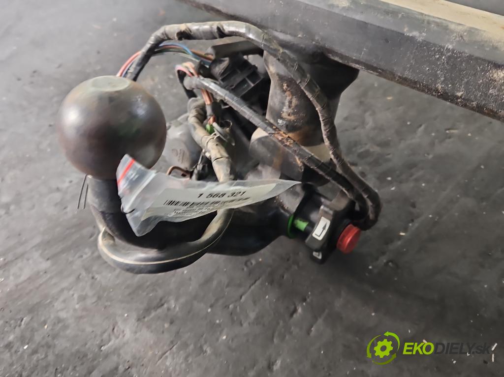 Vw Passat B6 2005-2010 2.0 tdi 140 HP manual 103 kW 1968 cm3 5- Hák: vlečení: 3C0803881F (Ťažné zariadenie)