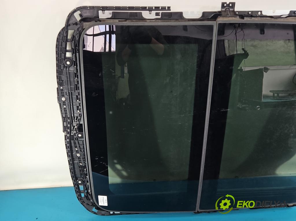 Nissan X-trail III T32 2013-2021 1.6 dci 131 hp automatic 96 kW 1598 cm3 5- Střešní okno:  (Sklo karoserie)