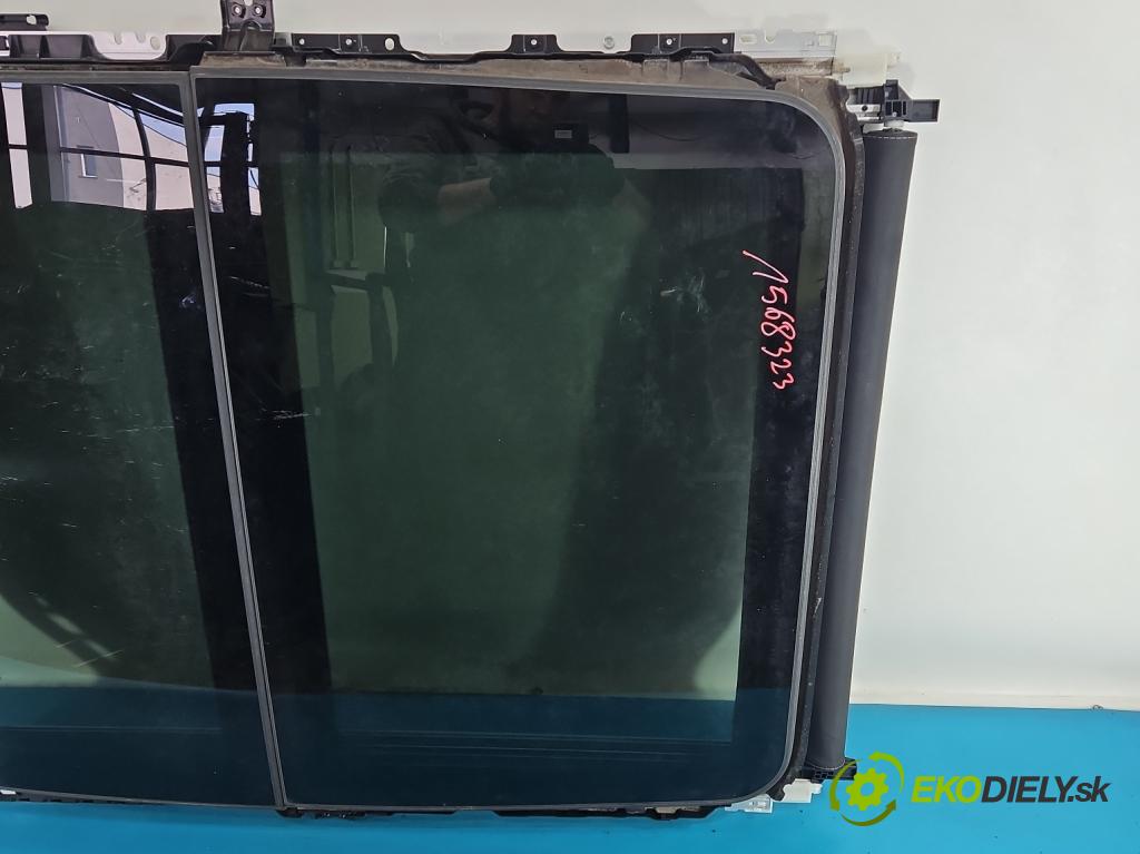 Nissan X-trail III T32 2013-2021 1.6 dci 131 hp automatic 96 kW 1598 cm3 5- Střešní okno:  (Sklo karoserie)