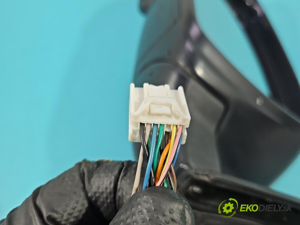 Nissan X-trail III T32 2013-2021 1.6 dci 131 HP automatic 96 kW 1598 cm3 5- zrkadlo ľavé  (Kľučka dverí ostatné)