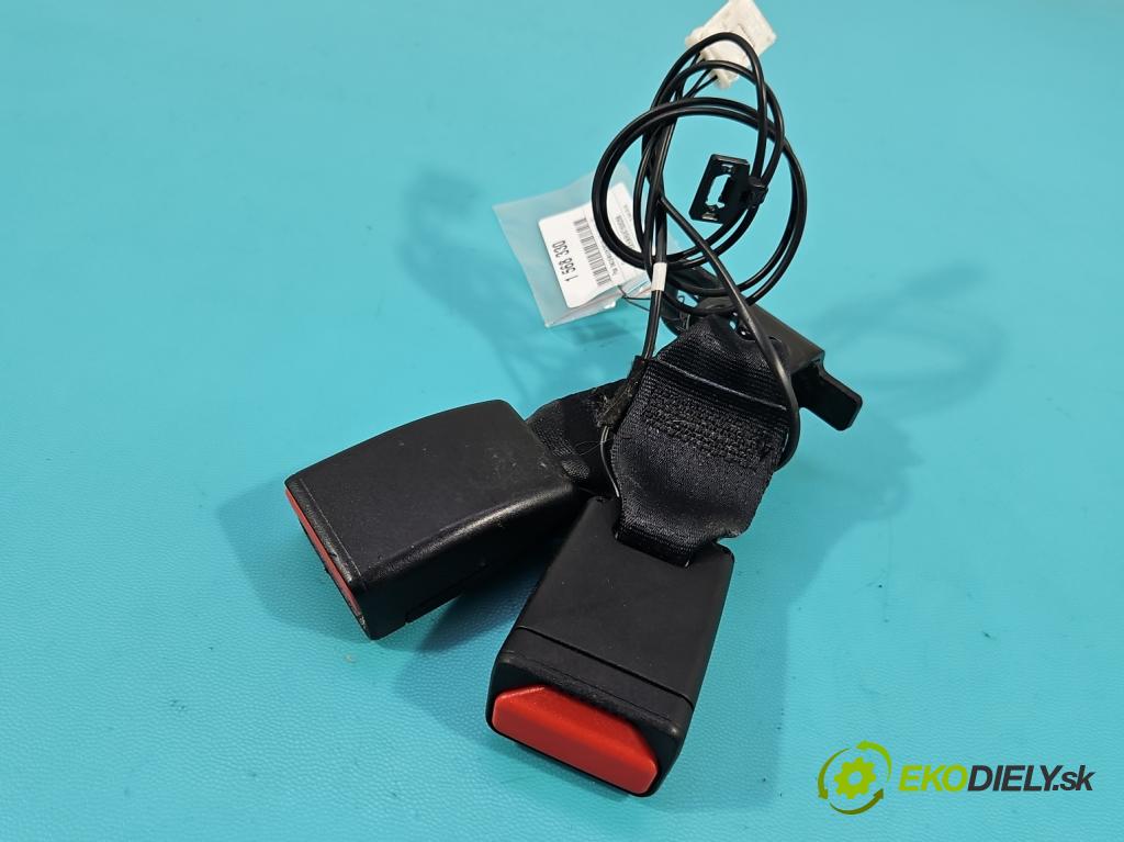 Citroen C3 III 2016-2024 1.2 12V 83 hp manual 61 kW 1199 cm3 5- stěna bezpečnost zadní pravý 