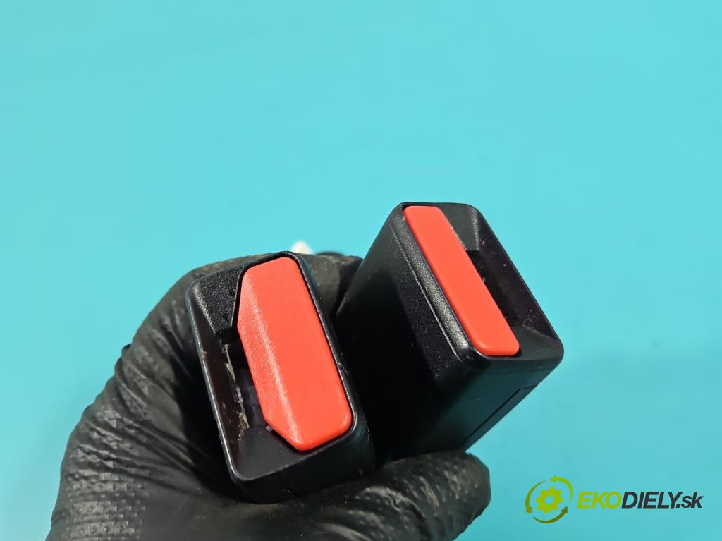 Citroen C3 III 2016-2024 1.2 12V 83 HP manual 61 kW 1199 cm3 5- pas bezpečnosť: zadné pravý