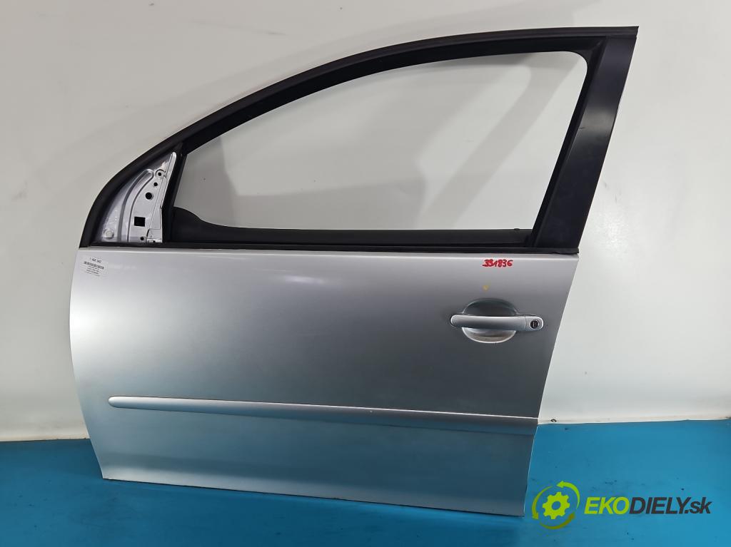 Vw Golf V 2003-2009 1.9 tdi 105 hp manual 77 kW 1896 cm3 5- dveře přední levé  (Klika dveří ostatní)