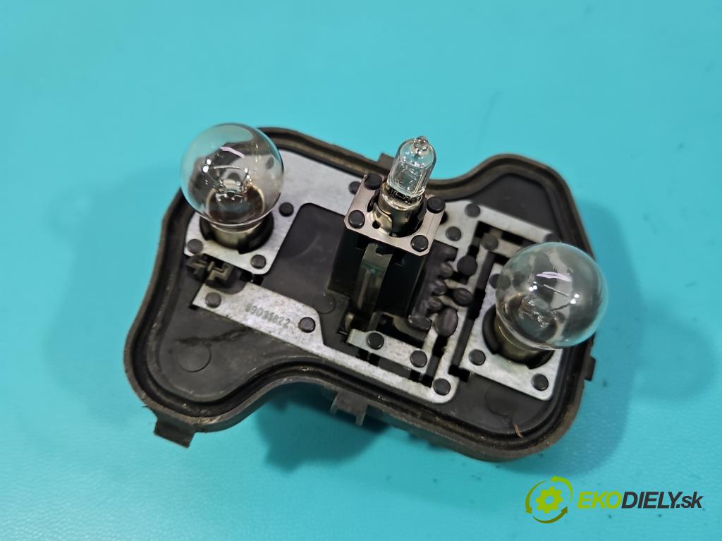 Vw Golf V 2003-2009 1.9 tdi 105 HP manual 77 kW 1896 cm3 5- svetlo / reflektor zadné ľavé 1K6945095Q (Kľučka dverí ostatné)