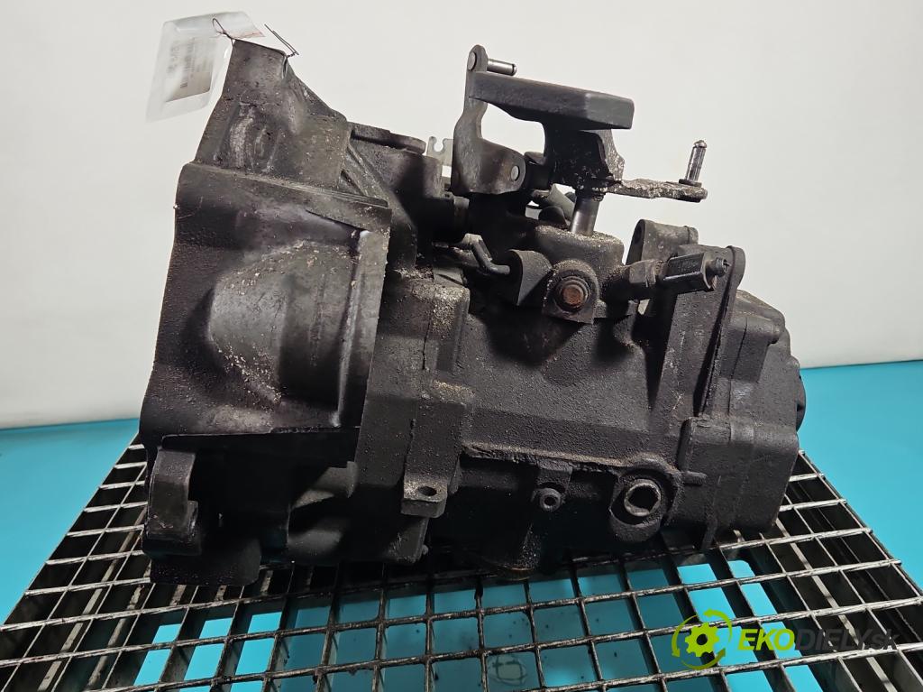 Vw Golf V 2003-2009 1.9 tdi 105 hp manual 77 kW 1896 cm3 5- převodovka stupňová manual JCL