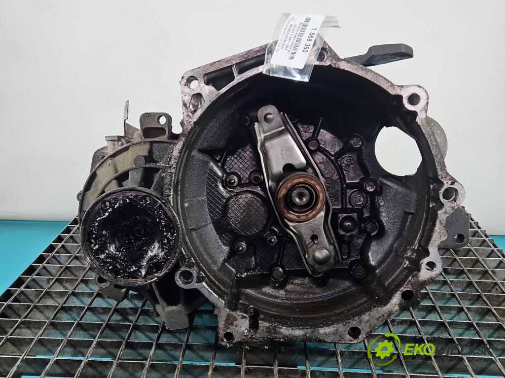 Vw Golf V 2003-2009 1.9 tdi 105 hp manual 77 kW 1896 cm3 5- převodovka stupňová manual JCL