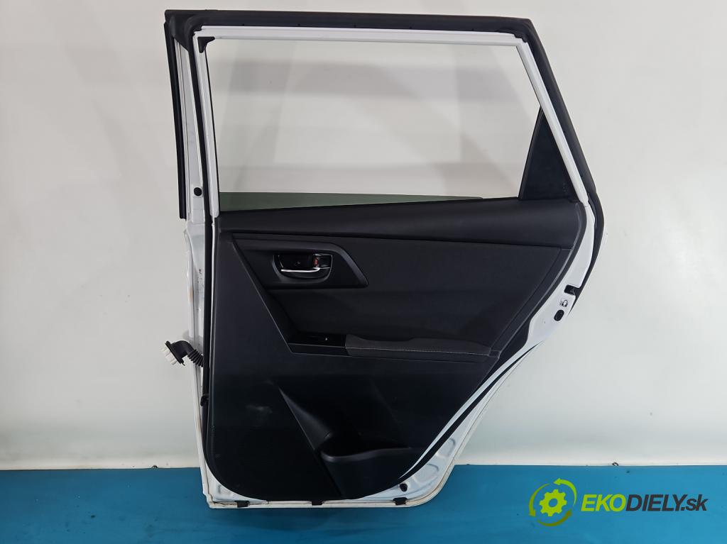Toyota Auris II 2012-2018 1.8 16V 99 HP automatic 73 kW 1798 cm3 5- dvere zadné pravé  (Kľučka dverí ostatné)