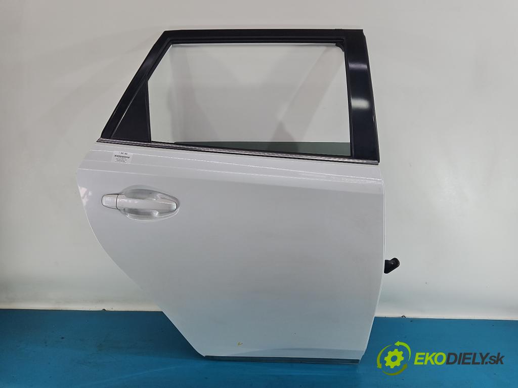 Toyota Auris II 2012-2018 1.8 16V 99 hp automatic 73 kW 1798 cm3 5- dveře zadní pravé  (Klika dveří ostatní)