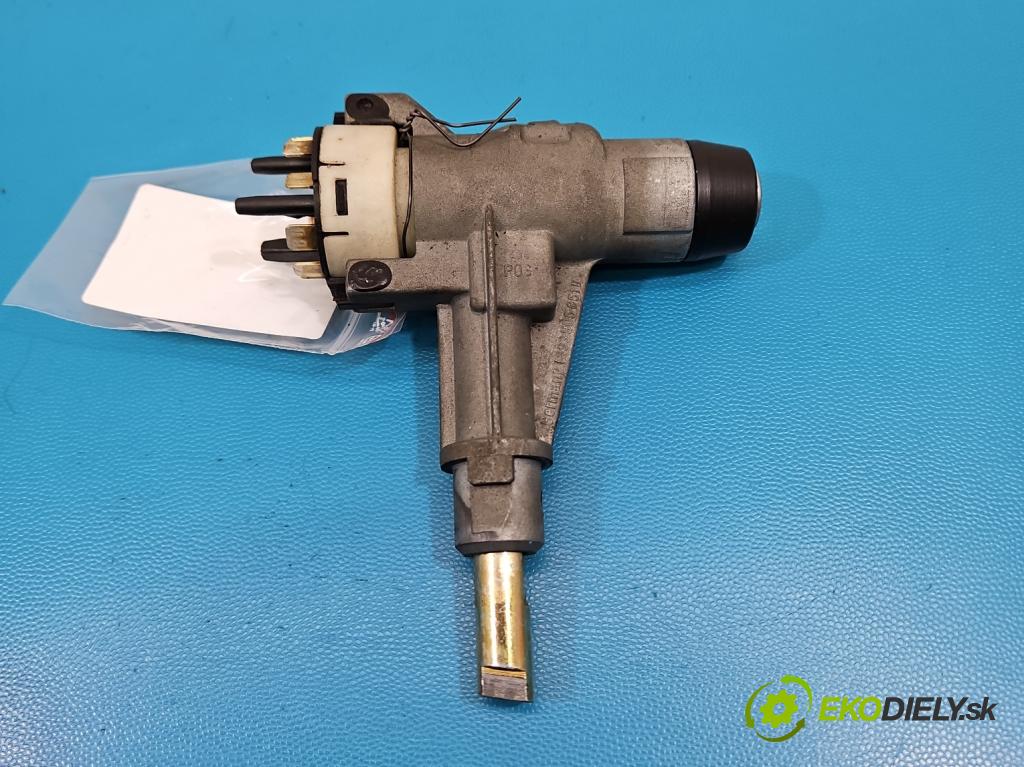 Audi 80 B3 1986-1991 1.6 8V 69KM manual 51 kW 1595 cm3 4- Spínačka  (Spínacia skrinka)