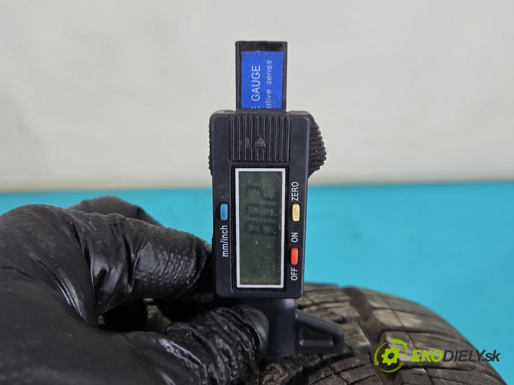 Peugeot 208 I 2012-2019 1.6 hdi 92 HP manual 68 kW 1560 cm3 5- pneumatika zimné 4ks komplet