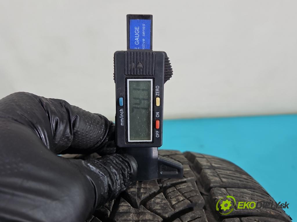 Peugeot 208 I 2012-2019 1.6 hdi 92 HP manual 68 kW 1560 cm3 5- pneumatika zimné 4ks komplet