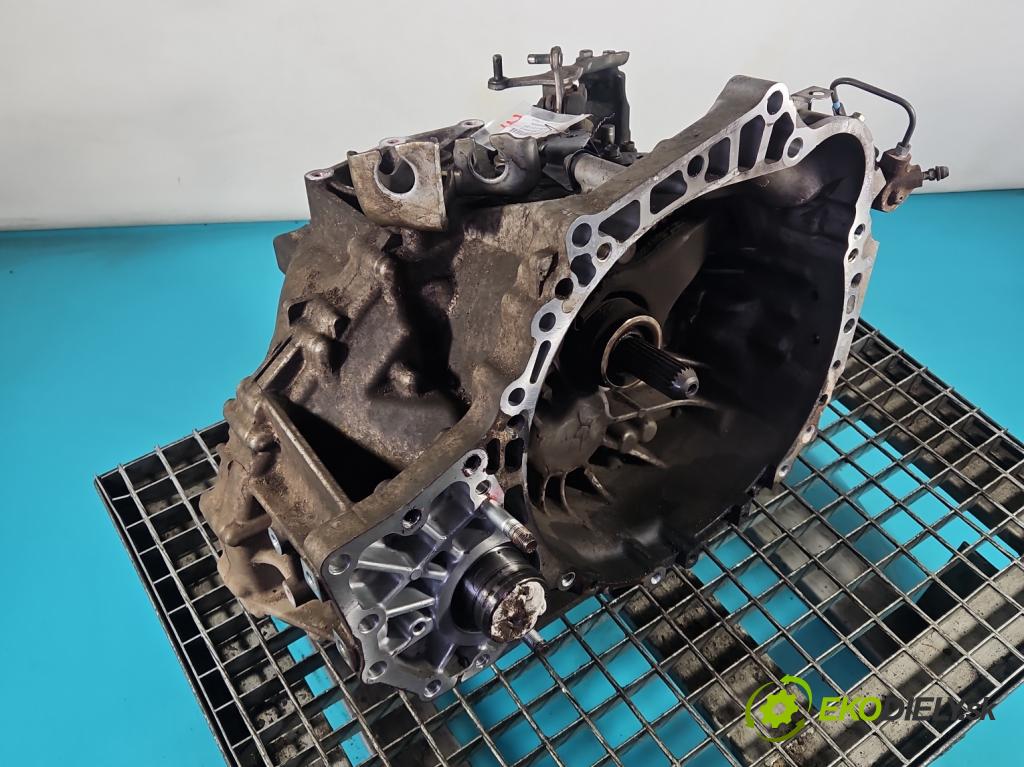 Toyota Rav4 IV 2013-2018 2.0 D4D 124 hp manual 91 kW 1998 cm3 5- převodovka stupňová manual HY1C8-N