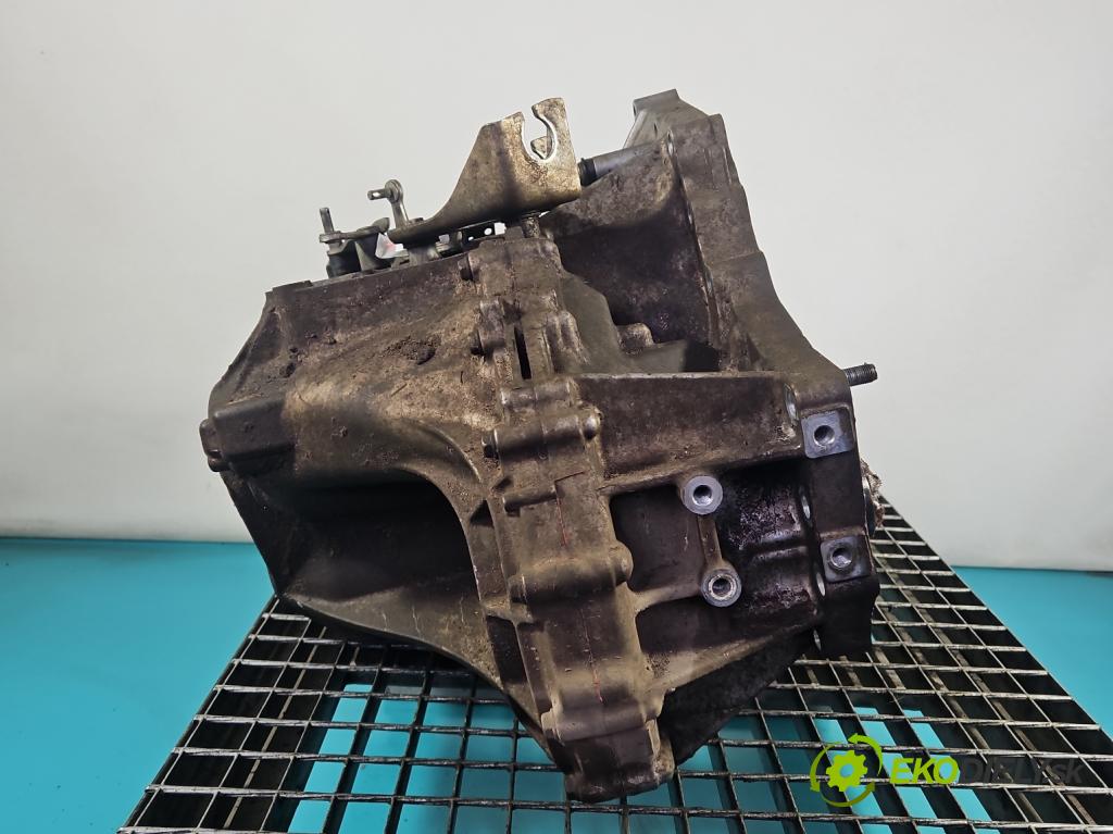 Toyota Rav4 IV 2013-2018 2.0 D4D 124 hp manual 91 kW 1998 cm3 5- převodovka stupňová manual HY1C8-N