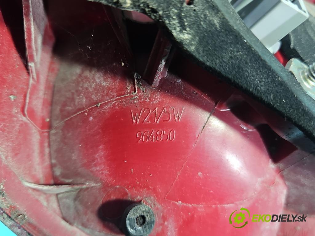 Mazda 2 I 2003-2007 1.2 16V 75 HP manual 55 kW 1242 cm3 5- svetlo / reflektor zadné pravé 3M71-13404-AM (Kľučka dverí ostatné)