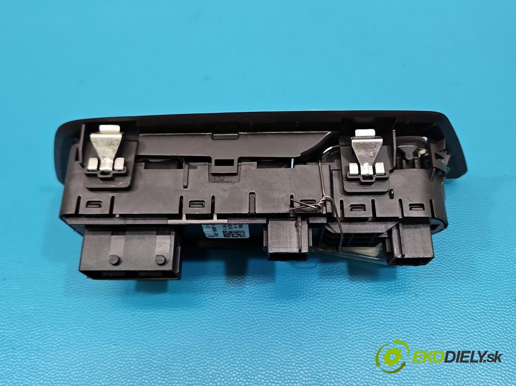 Peugeot 508 II 2018- 1.6 16V 181KM automatic 133 kW 1598 cm3 4- prepínač okien spätných zrkadiel 96788264ZD