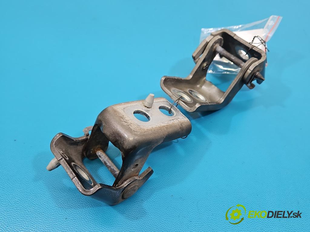 Peugeot 508 II 2018- 1.6 16V 181KM automatic 133 kW 1598 cm3 4- Závěs: dvere predné pravý 