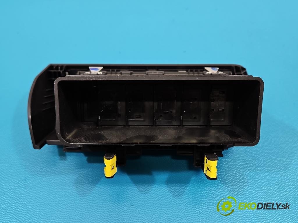 Peugeot 508 II 2018- 1.6 16V 181KM automatic 133 kW 1598 cm3 4- Mřížka: kúrenia ostatné 9813436477