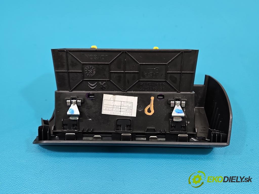 Peugeot 508 II 2018- 1.6 16V 181KM automatic 133 kW 1598 cm3 4- Mřížka: kúrenia ostatné 9813436477